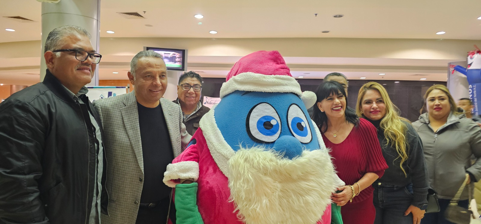 DISFRUTAN EMPLEADOS DE LA J+ DE CONCIERTO NAVIDEÑO EN EL CCPN