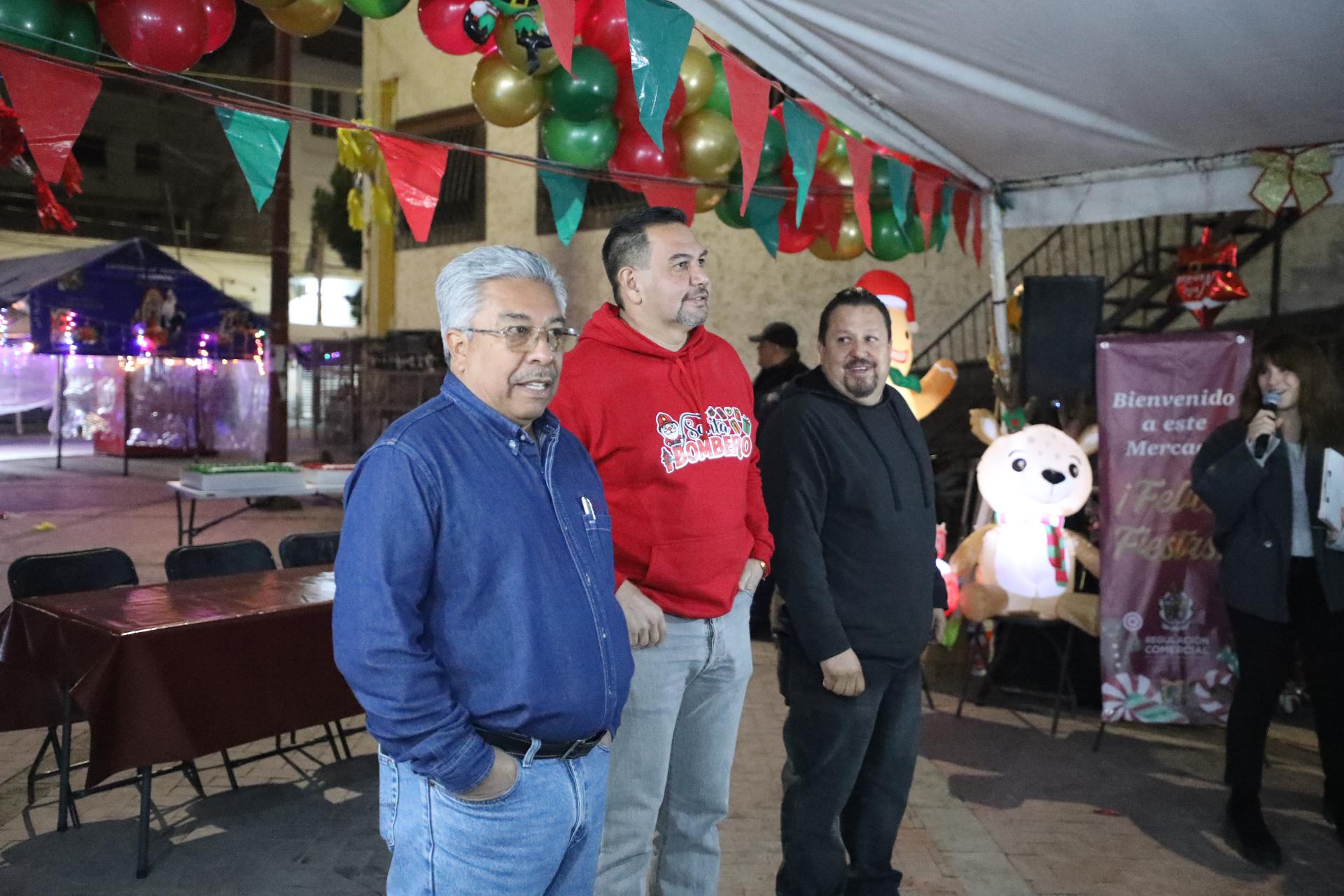 Acude Presidente Pérez Cuéllar a posada de comerciantes en la Zona Centro