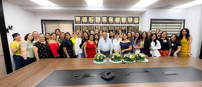 Reconoce la J+ el esfuerzo y dedicación de las mamás en su día